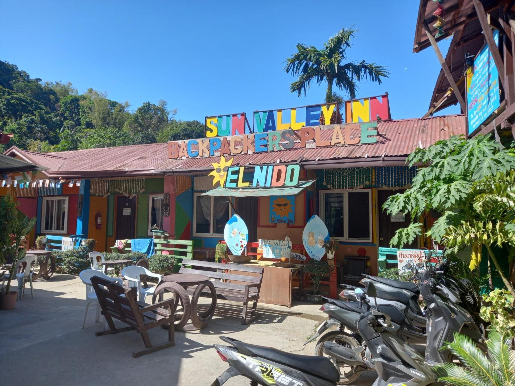 Sun Valley Backpackers Inn El Nido Exterior foto