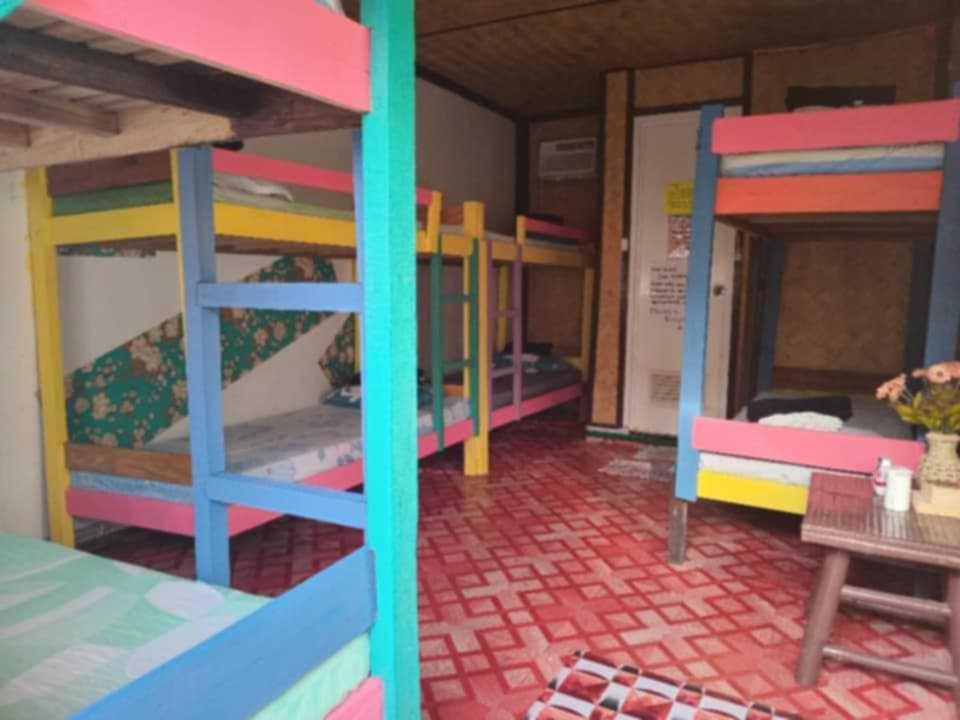 Sun Valley Backpackers Inn El Nido Exterior foto